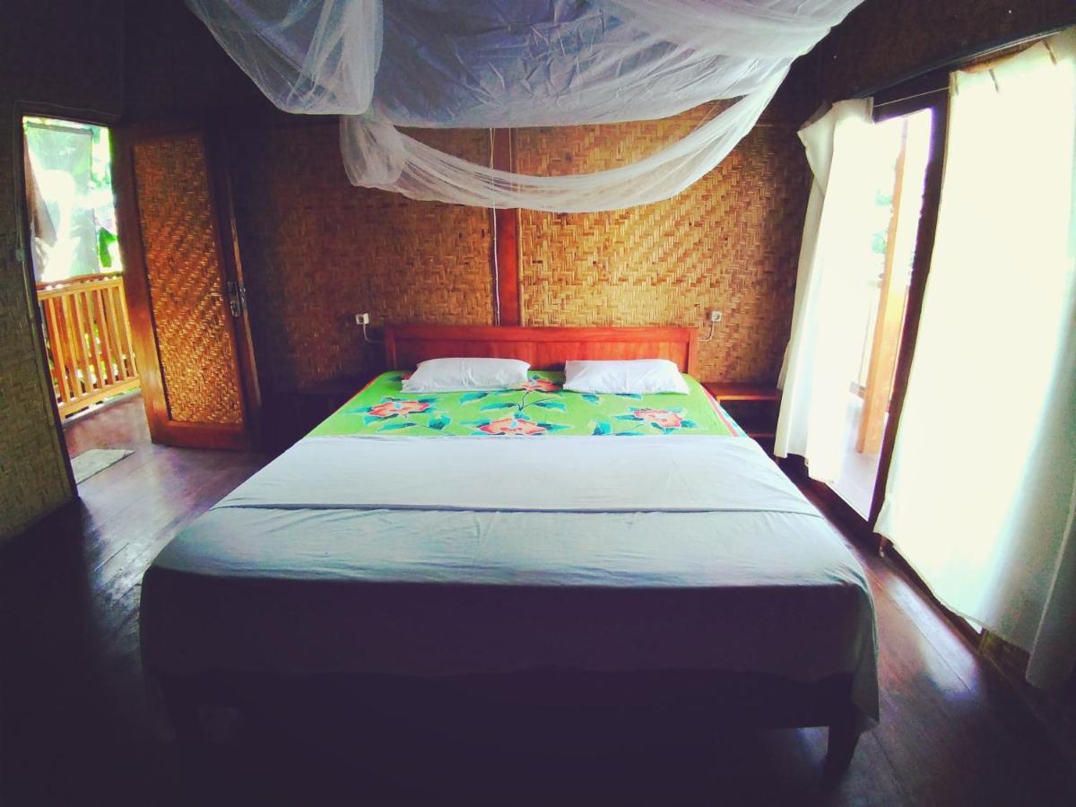 Lima Bintang Hotel Gili Trawangan Exterior foto