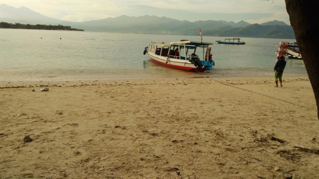 Lima Bintang Hotel Gili Trawangan Exterior foto