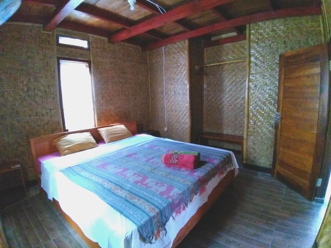 Lima Bintang Hotel Gili Trawangan Exterior foto