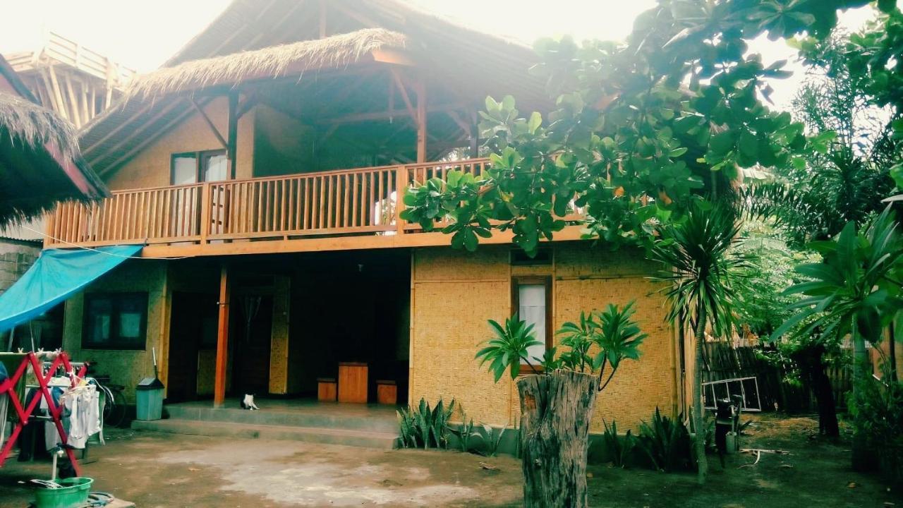 Lima Bintang Hotel Gili Trawangan Exterior foto